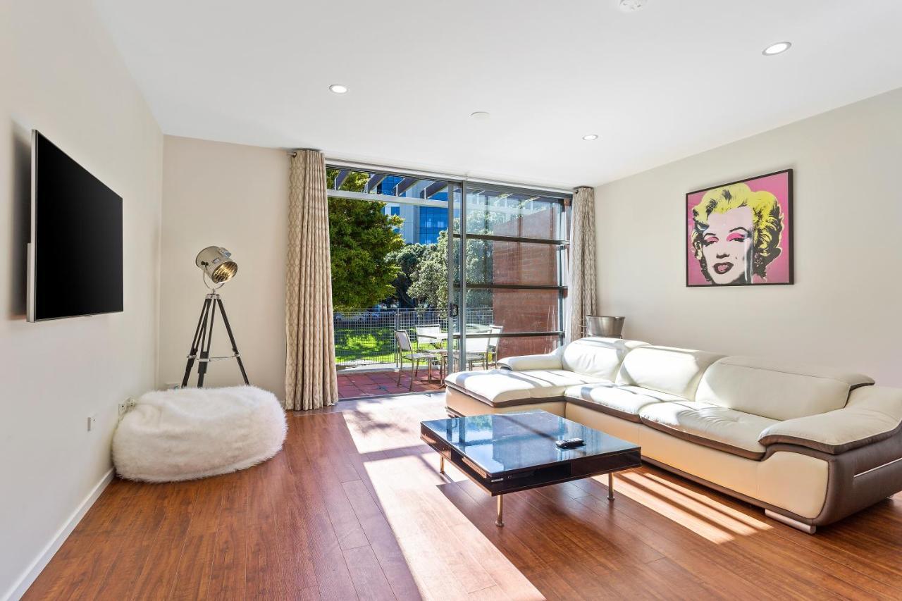 Sleek Modern Pad Next To Spark Arena Free Parking Auckland Exterior foto