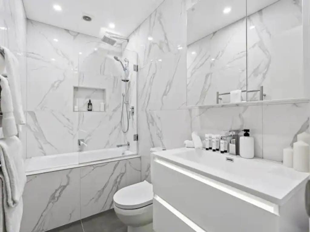 Sleek Modern Pad Next To Spark Arena Free Parking Auckland Exterior foto